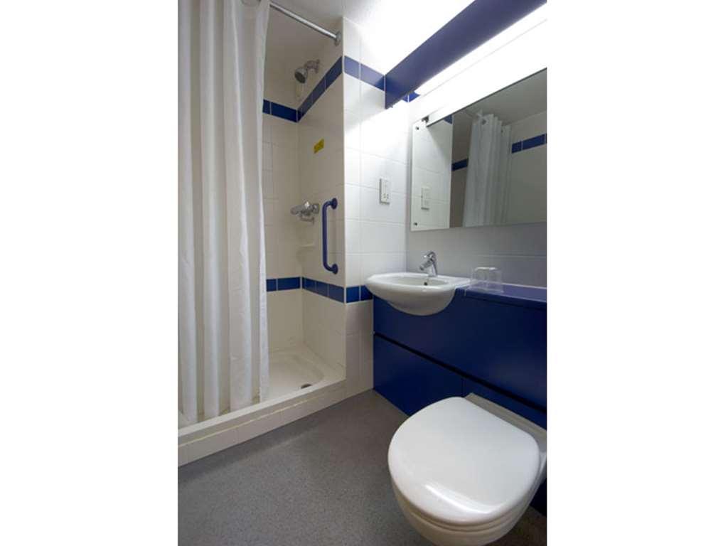 Travelodge Milton Keynes Old Stratford Bilik gambar