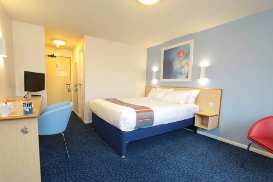 Travelodge Milton Keynes Old Stratford Bilik gambar